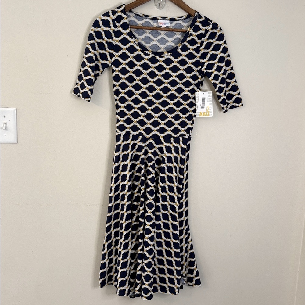 LuLaRoe midi dress crop sleeves pleated
Waist navy gold white Patterned SZ XXS